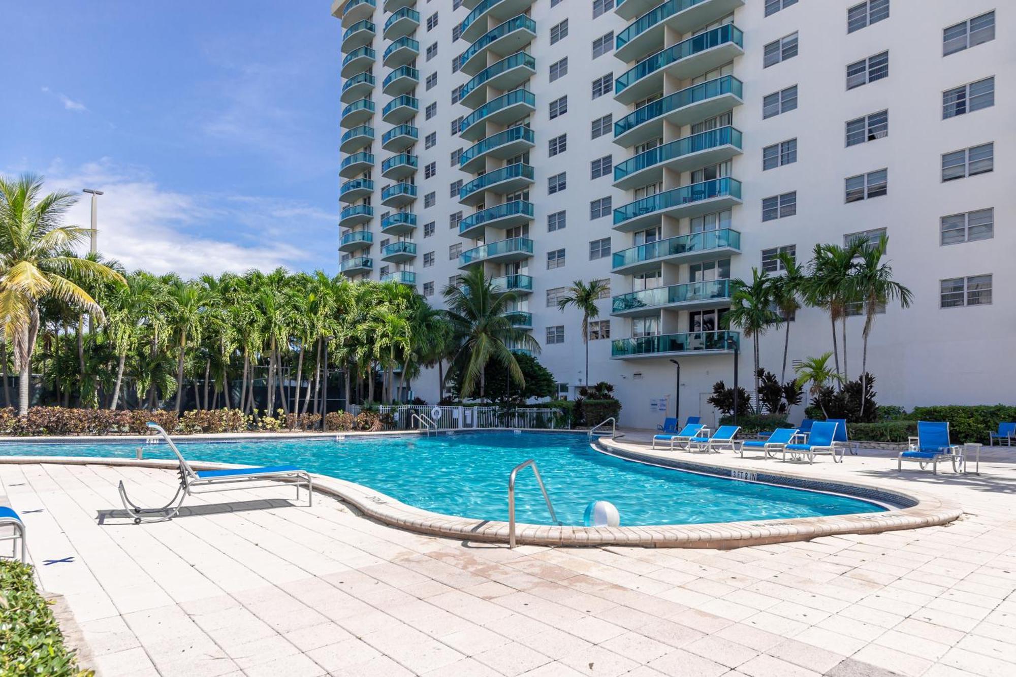 Ocean Reserve Sunny Isles Beach Eksteriør billede