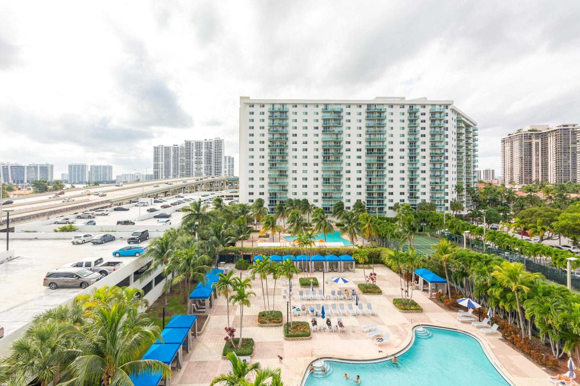 Ocean Reserve Sunny Isles Beach Eksteriør billede